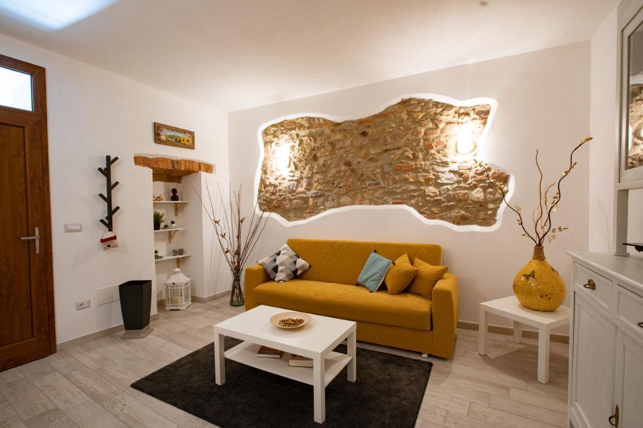 Le Logge Casa Vacanze Montepescali 外观 照片