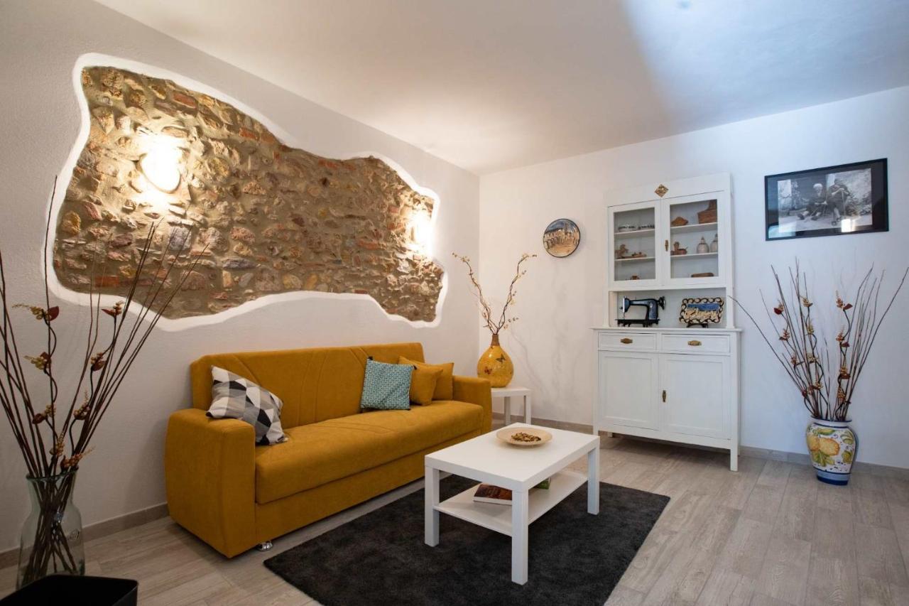 Le Logge Casa Vacanze Montepescali 外观 照片
